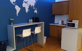 Plaka Hideaway Suite